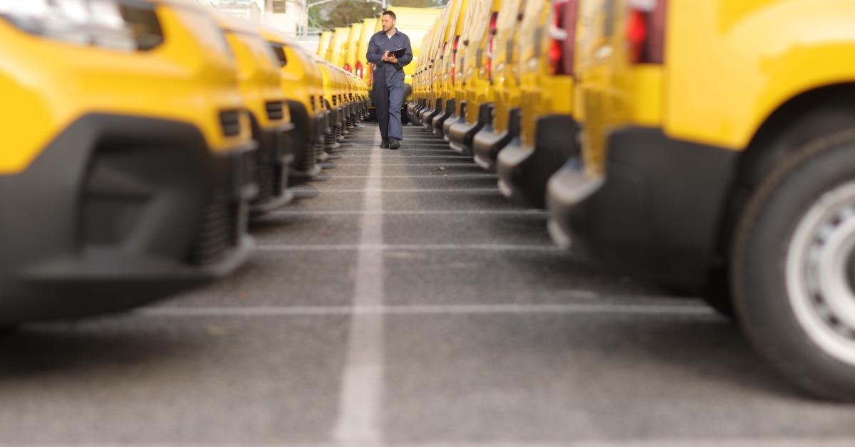 Pros and Cons of Fleet Insurance vs. Individual Policies